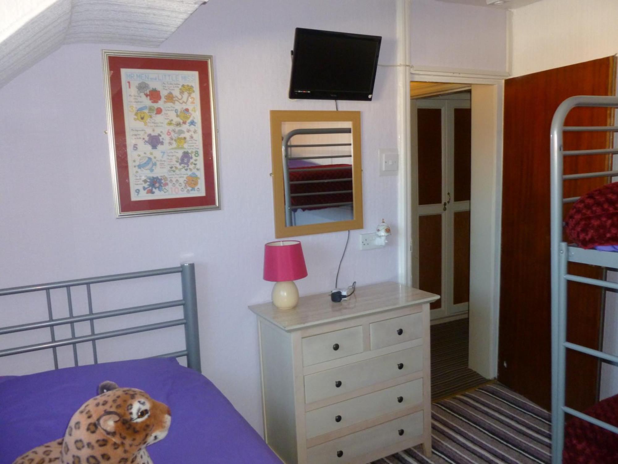 Canberra Guest House/Hotel - Blackpool, Blackpool